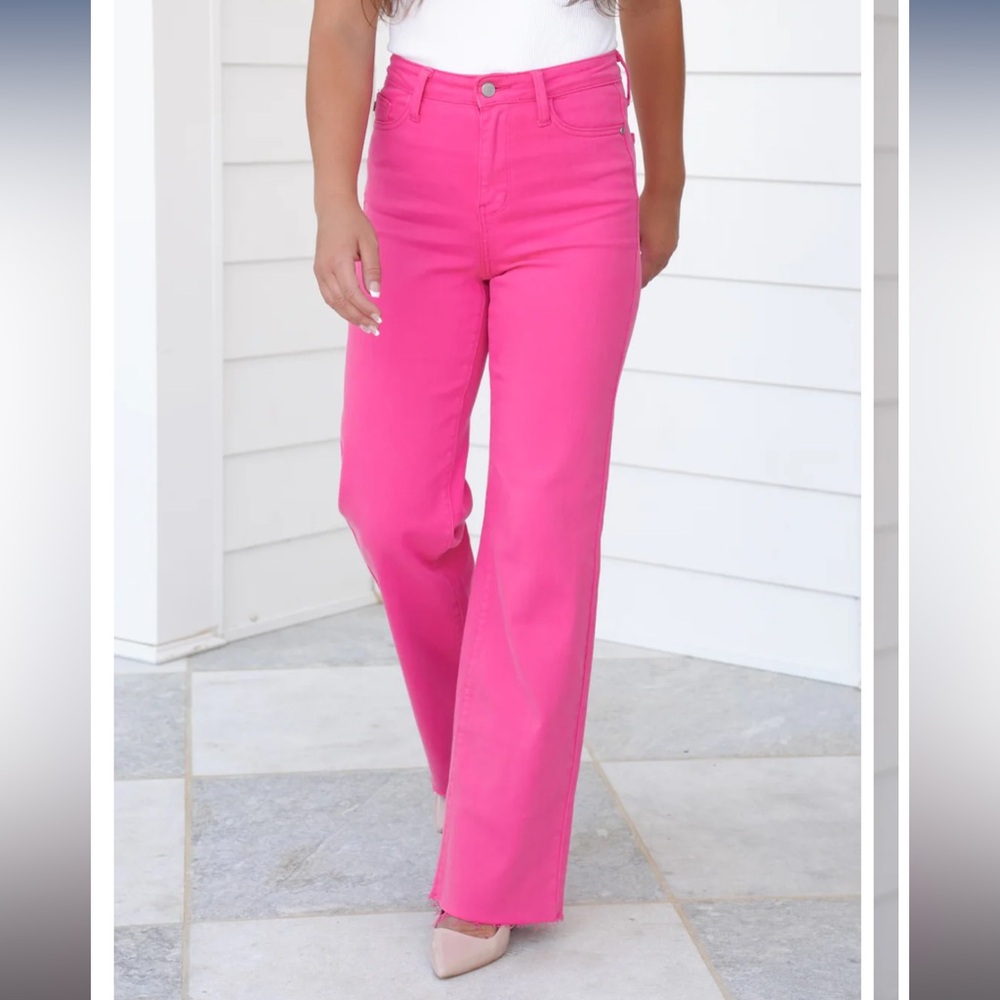 Judy Blue NWT Women’s High Waist Hot Pink Jeans Raw Hem Size 11/30 Stretch